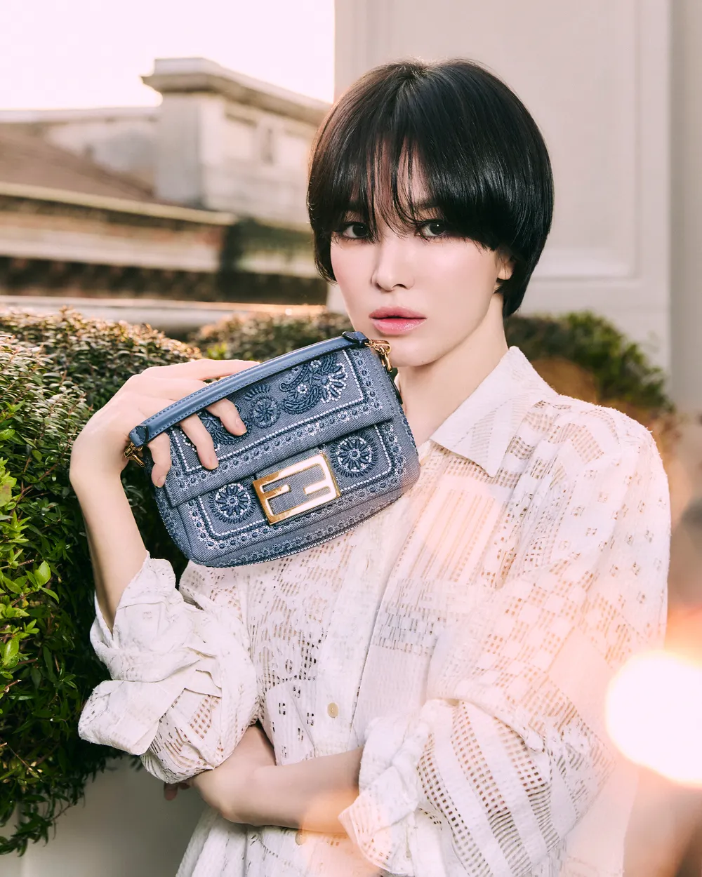 song hye kyo diện túi fendi