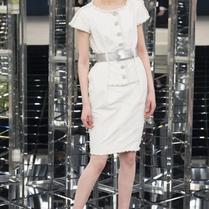 Những BST nổi bật tại tuần lễ Haute Couture Xuân-Hè 2017 - ELLE VN