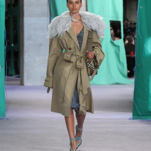 trench coat áo choàng lông Burberry