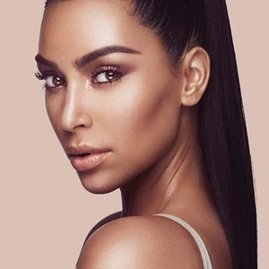 kim kardashian ra mat kem contour
