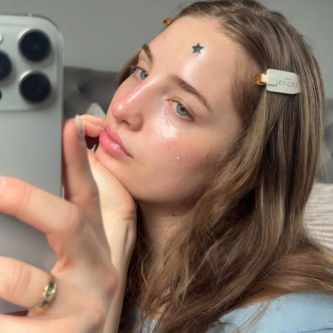 người mẫu chăm sóc da