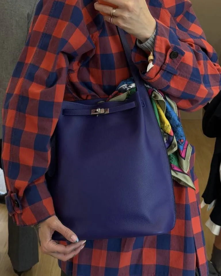 chiếc túi Hermès So Kelly tím