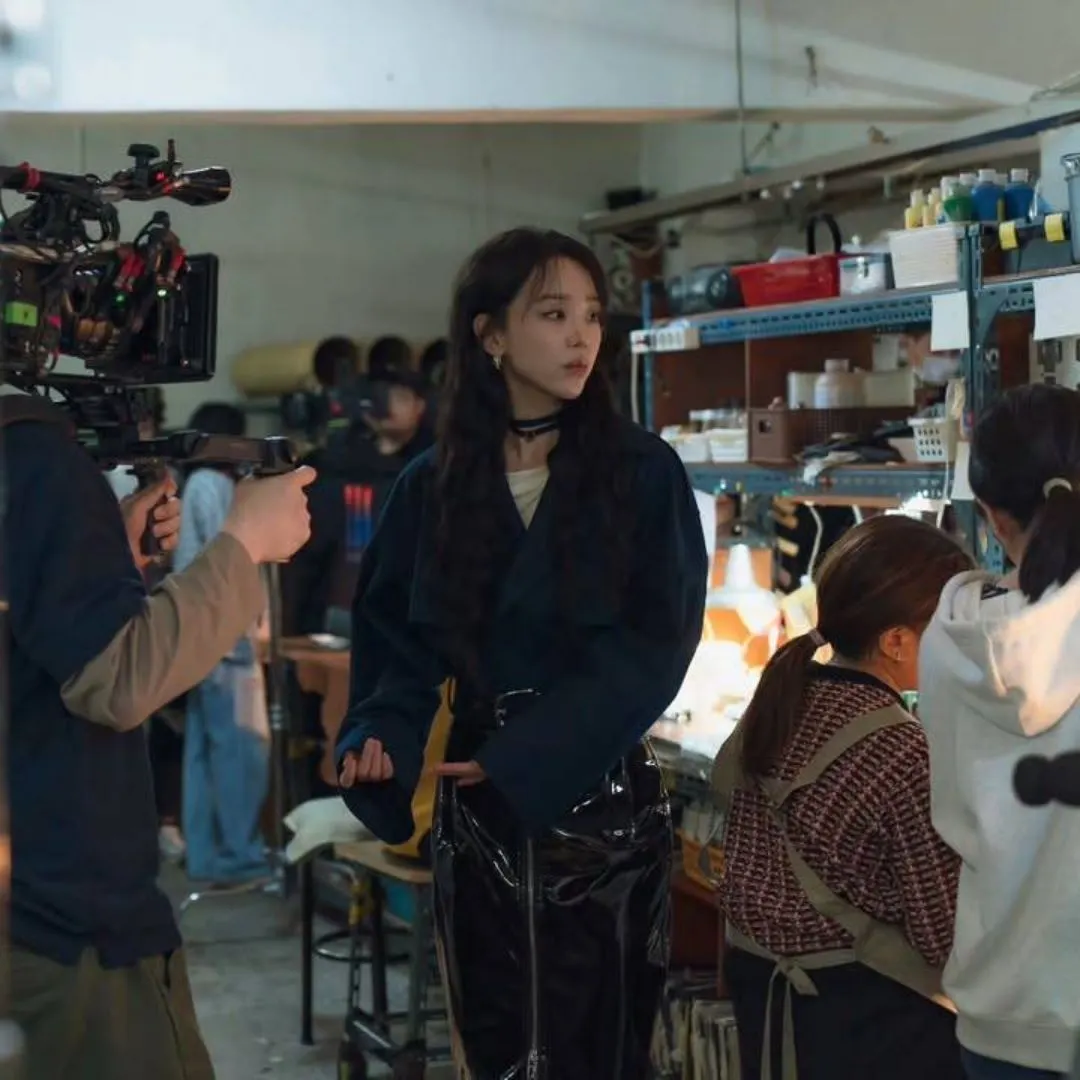 Shin Hye Sun hóa thân thành Sarah Kim trong The Art of Sarah