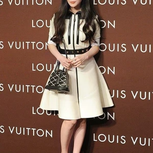 Học tập bí quyết thời trang U40 đẳng cấp của Phạm Băng Băng - ELLE VN