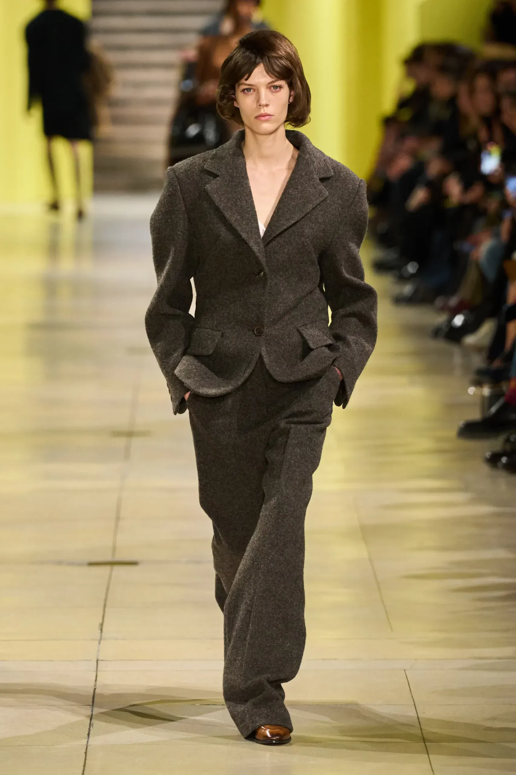 miu miu thu đông 2025 blazer dạ