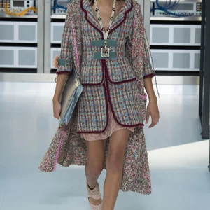 Kho dữ liệu số khổng lồ tại Chanal Xuân-Hè 2017