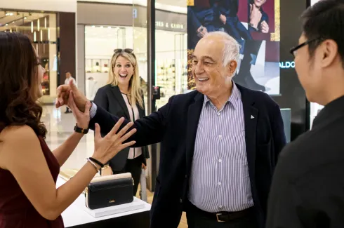 Ông Aldo Mr.B tới thăm Việt Nam