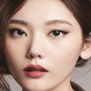 Cách trang điểm mắt phù hợp cho từng dáng mắt