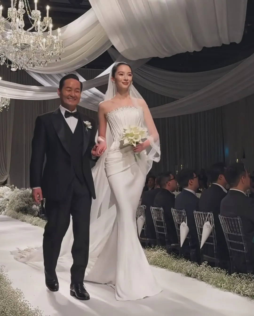 đầm cưới  cô dâu Irene Kim