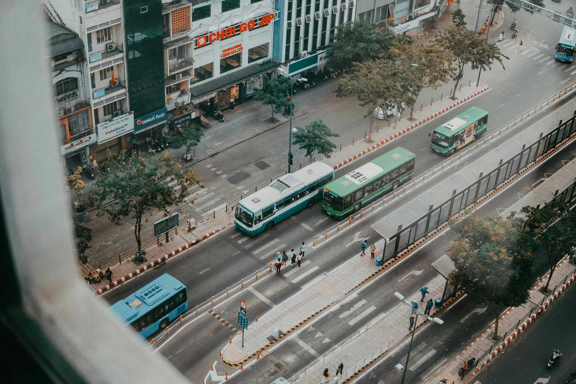 xe buýt trong thành phố
