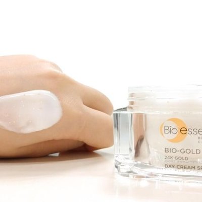 Kem dưỡng da chống lão hoá Bio-Gold.