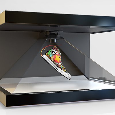 trình chiếu giày converse dưới dạng 3D hologram tại vạn hạnh mall