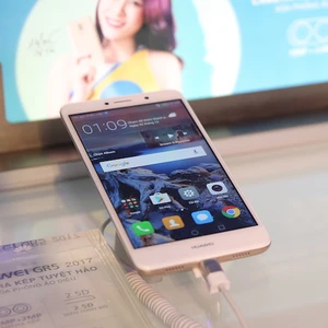 Huawei GR5 2017 dẫn đầu xu hướng camera kép phân khúc tầm trung