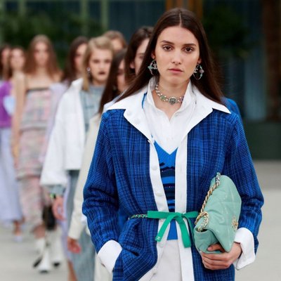 bộ sưu tập chanel cruise 2020 virginie viard
