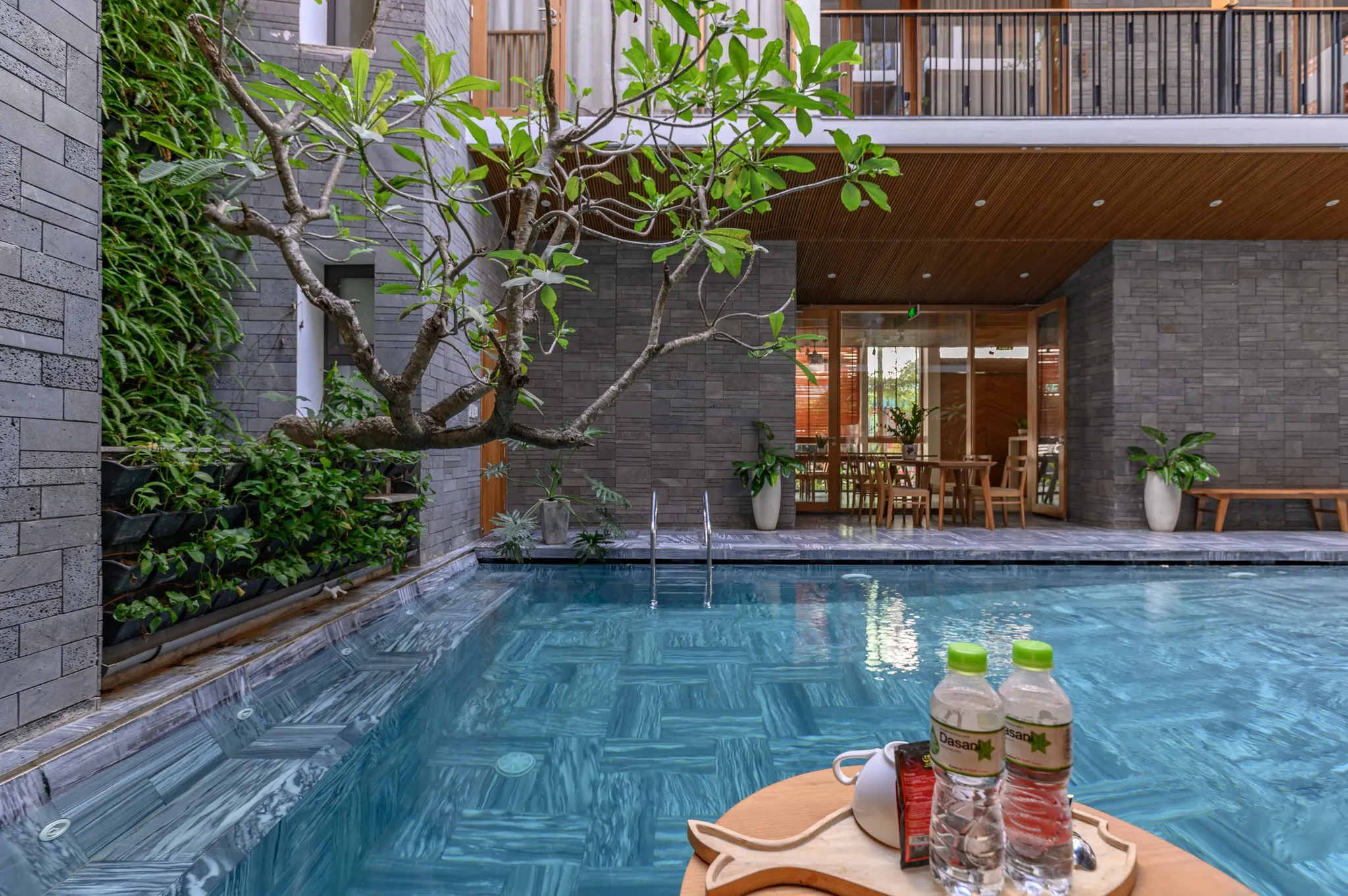 ốc đảo xanh tại mai boutique đà nẵng