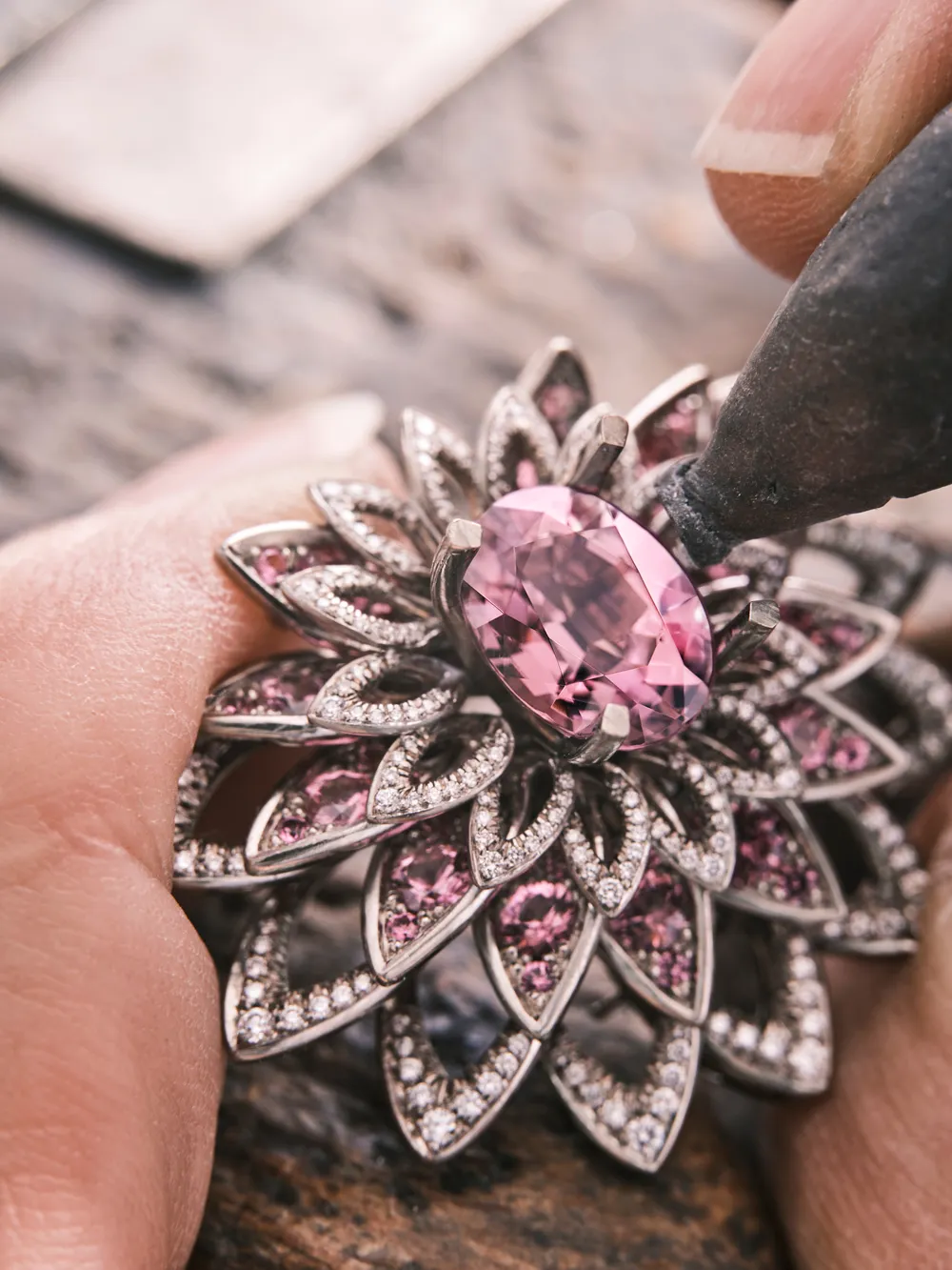 Bộ trang sức Hoa súng Chaumet 