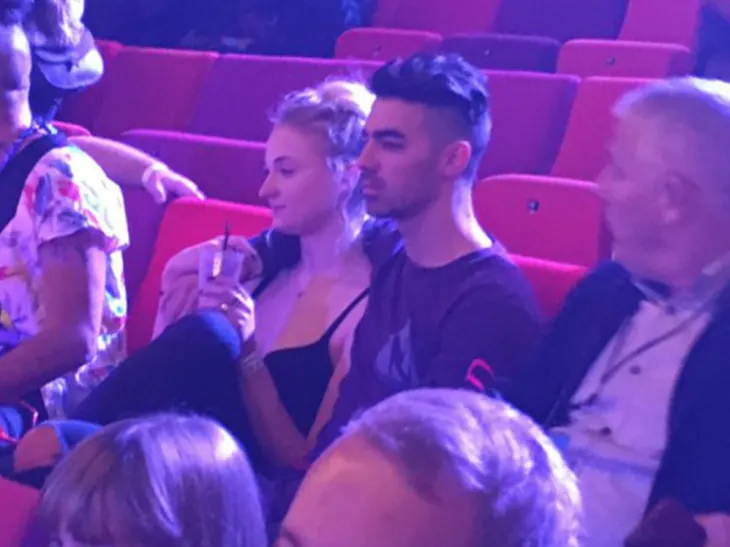 Joe Jonas và ngôi sao phim Game of Throne, Sophie Turner đính hôn - ELLE Việt Nam