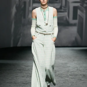 CHANEL Xuân Hè 2023 Ready to Wear look 34