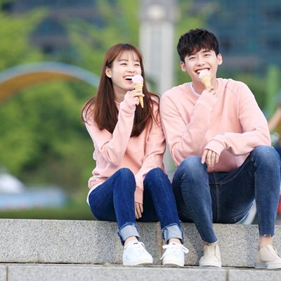 thời trang trong phim hai thế giới