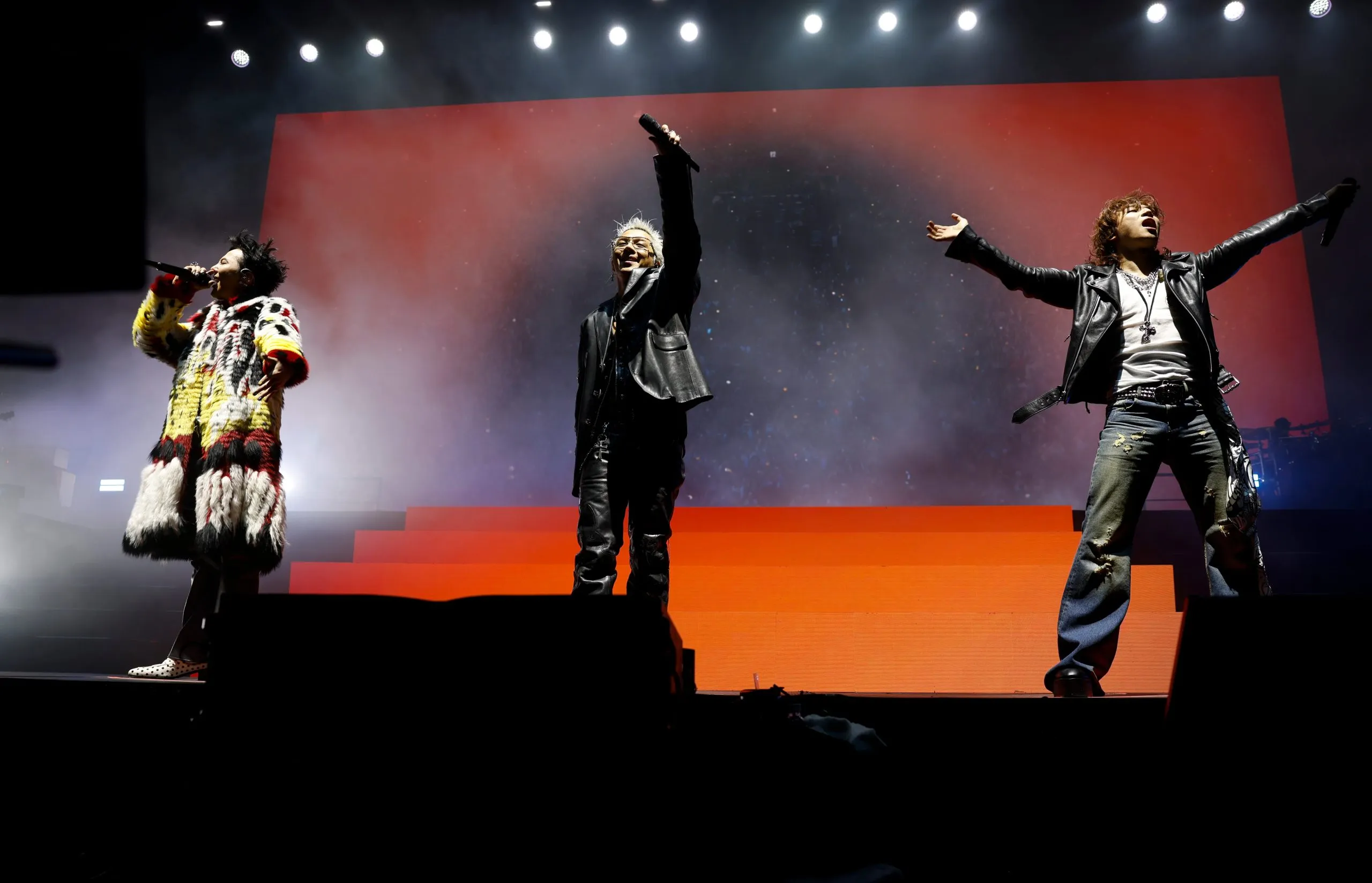 ELLE-SAN-KHAU-COACHELLA-2026-THOI-TRANG (35)