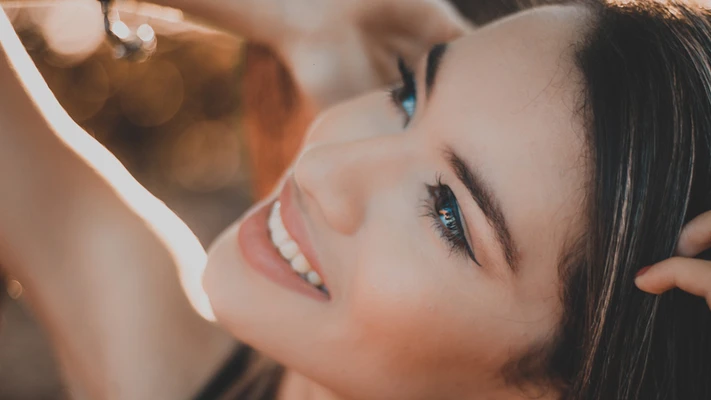 cách tẩy trắng răng không cần dùng hóa chất ft