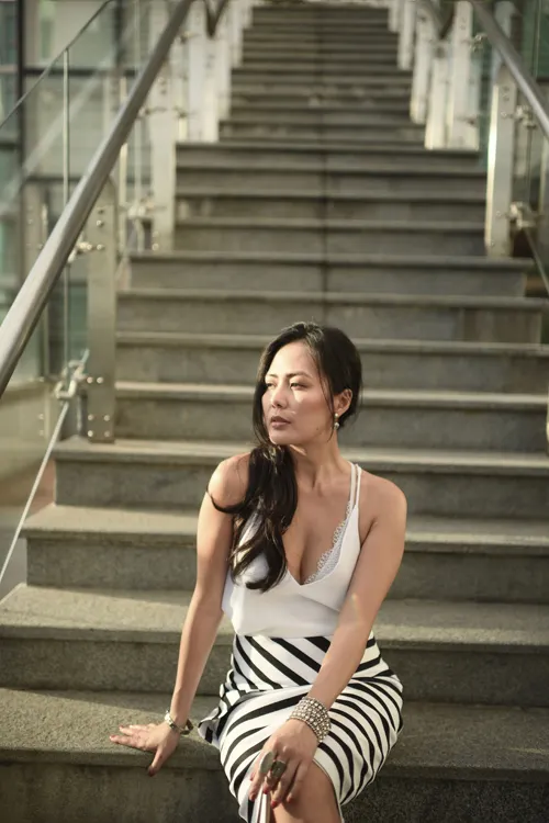 Bùi Việt Hà - elle vietnam 8