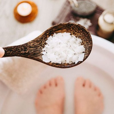 ngâm chân mỗi tối
