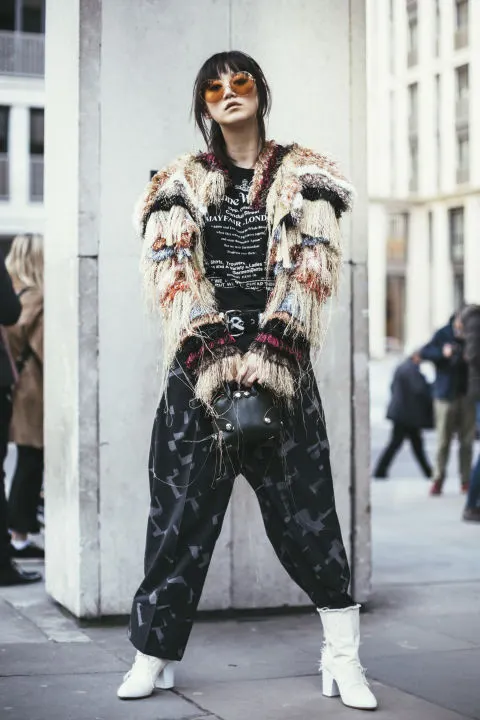 Muôn vẻ street style tại Tuần lễ thời trang London Thu-Đông 2017 - ELLE VN