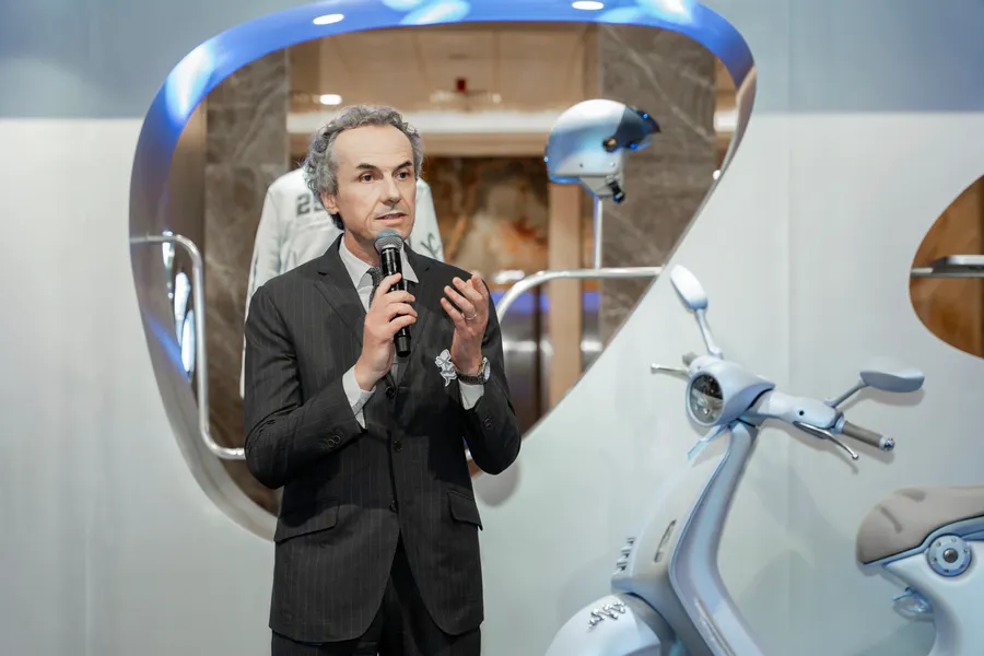 giám đốc Piaggio vespa