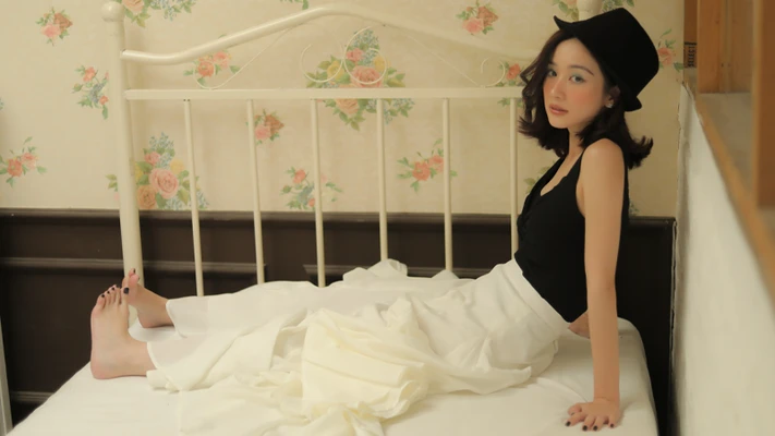 Jun Vũ hoá nàng thơ trong BST mới nhất của The Maven