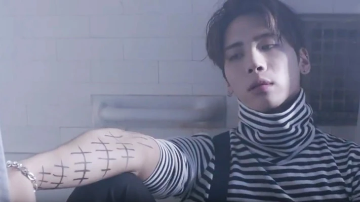TaeYang thông báo về việc kết hôn, ca sĩ JongHyun đột ngột qua đời