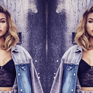 Hailey Baldwin – Người đẹp nóng bỏng nhất hành tinh của năm 2017