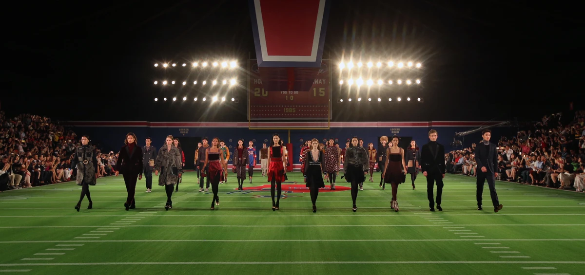 Kết thúc show diễn Tommy Hilfiger