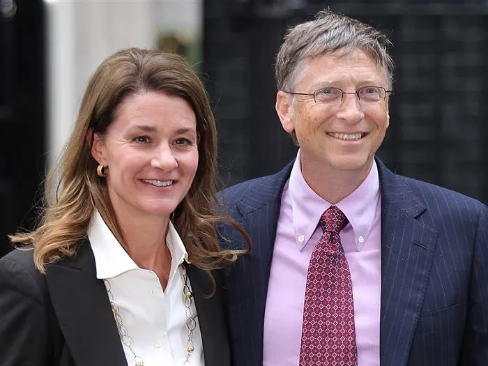 Vì sao Bill Gates sản xuất “nước hoa” cho nhà vệ sinh? ELLE VN