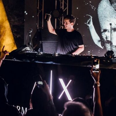 martin garrix - elle vietnam feature 1