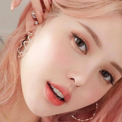 "Ngụy trang" làn da với những cách dùng kem che khuyết điểm ít người biết