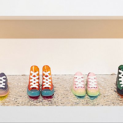 Bộ sưu tập giày Converse Chuck x J.W. Anderson mang cảm hứng "đồ chơi" đầy sắc màu