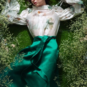 Giai nhân mơ màng trong bộ sưu tập mới của NTK Lê Hà - ellevietnam 05