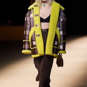 Coach Thu-Đông 2022 look 15