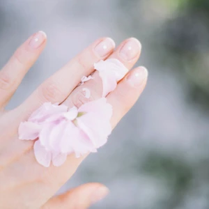bàn tay trắc nghiệm ngón tay út