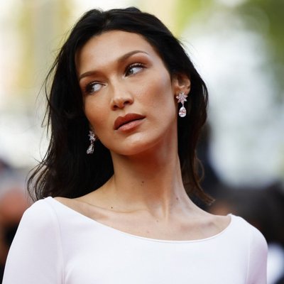 Bella Hadid tại Liên hoan phim Cannes lần thứ 75