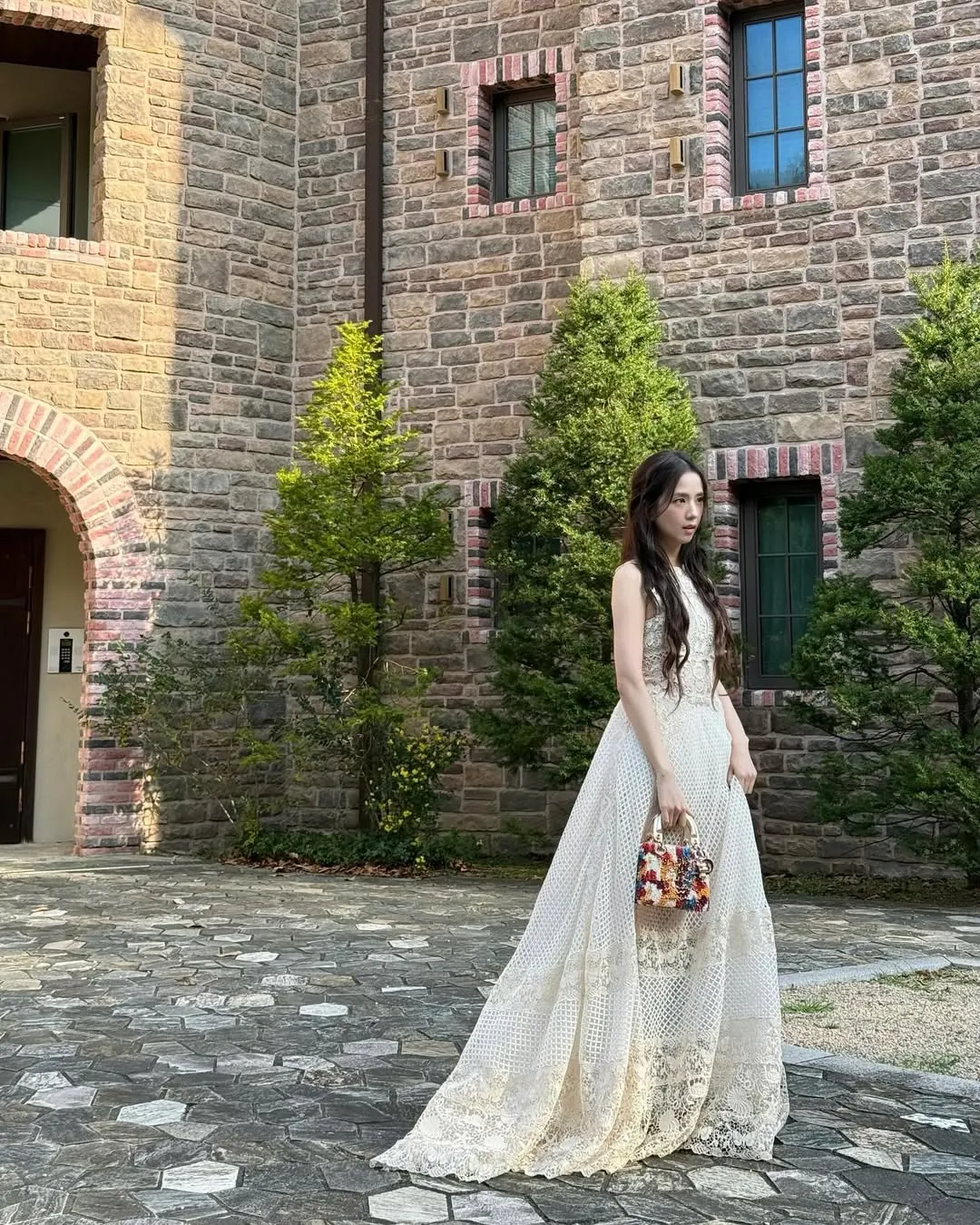Jisoo BLACKPINK váy maxi boho