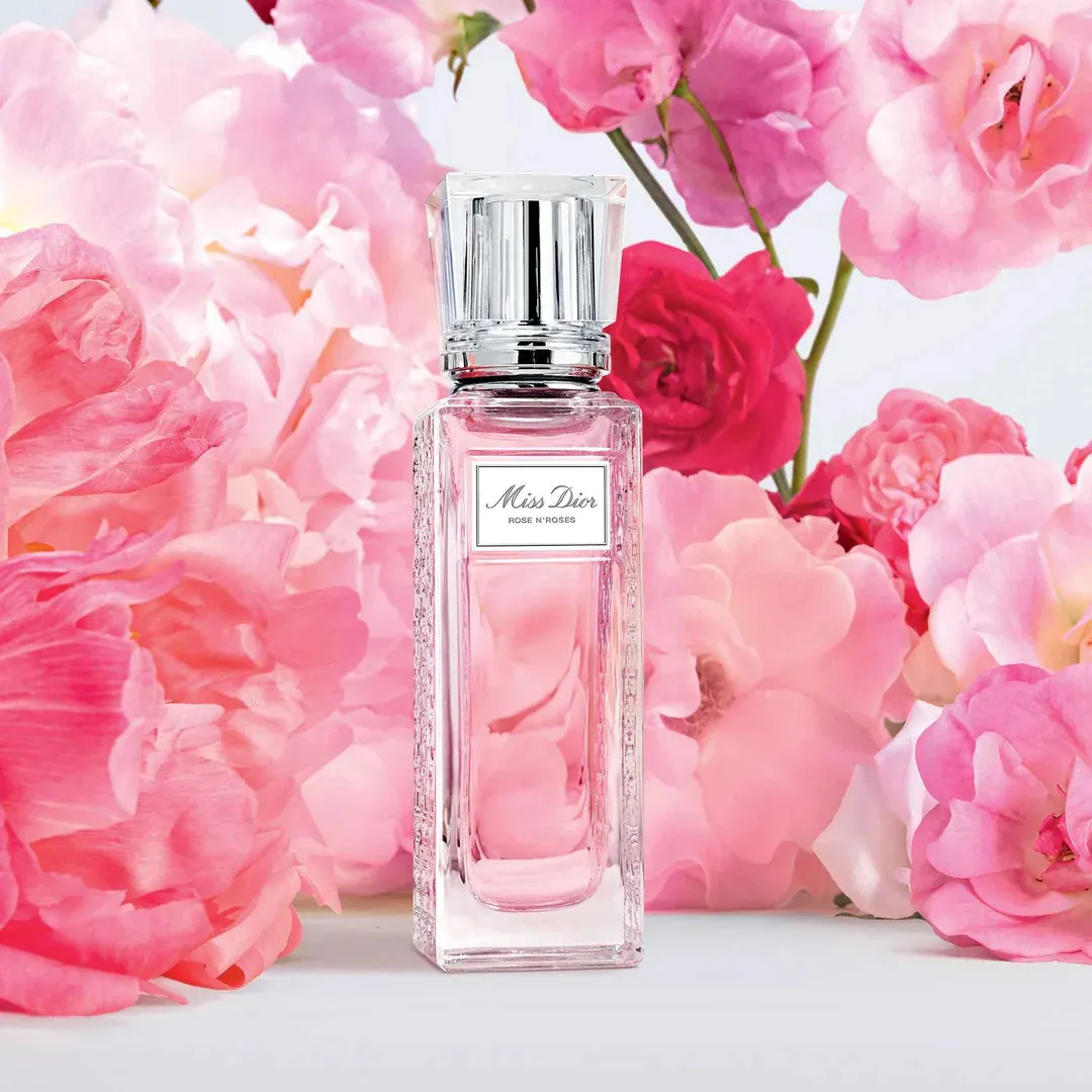 Nước hoa Miss Dior Rose N'Roses Roller Pearl EDT phù hợp với những chuyến du lịch.