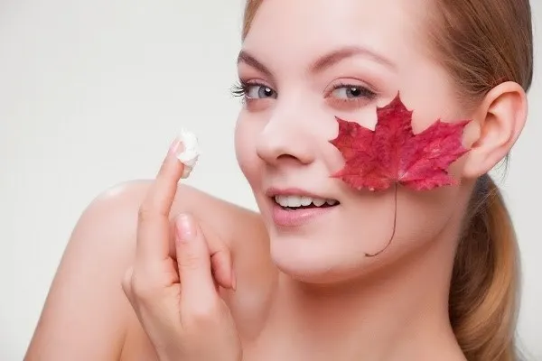5 món đồ mỹ phẩm không thể thiếu cho da khô mùa Đông