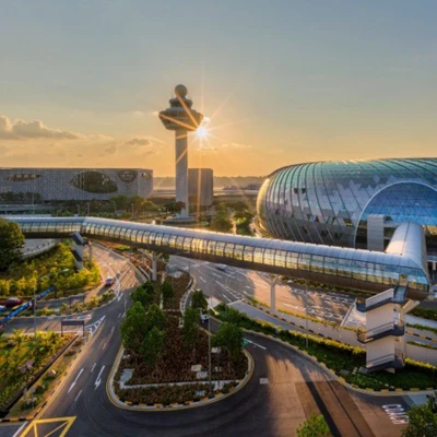 hạ cánh đến các sân bay trên thế giới