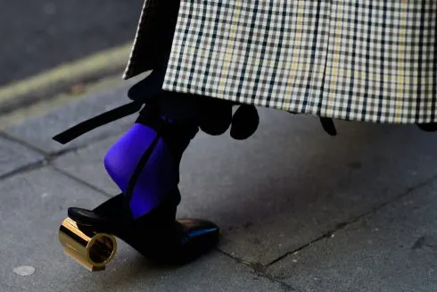 Muôn vẻ street style tại Tuần lễ thời trang London Thu-Đông 2017 - ELLE VN