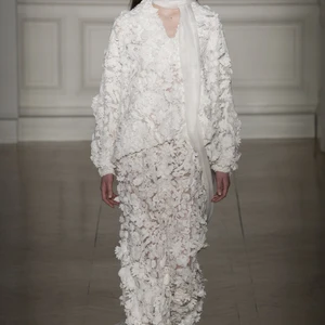 Những BST nổi bật tại tuần lễ Haute Couture Xuân-Hè 2017 - ELLE VN