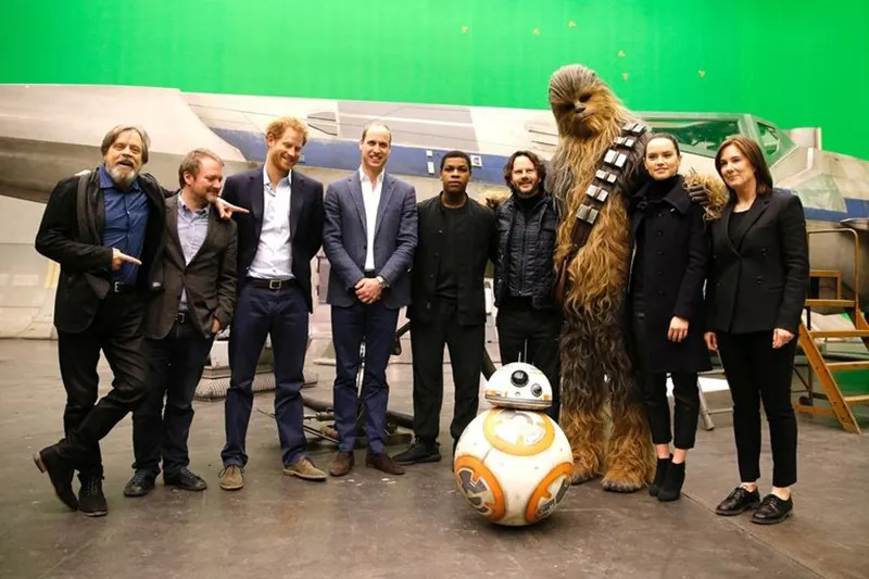 Bộ đôi Hoàng tử Harry và William chính thức xuất hiện trong bom tấn Star Wars: Jedi cuối cùng