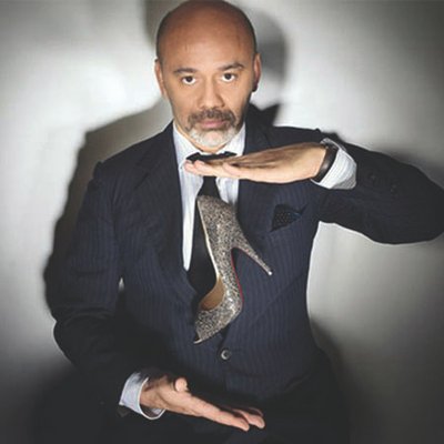 Khám phá tủ đồ của "ông hoàng giày đế đỏ" Christian Louboutin
