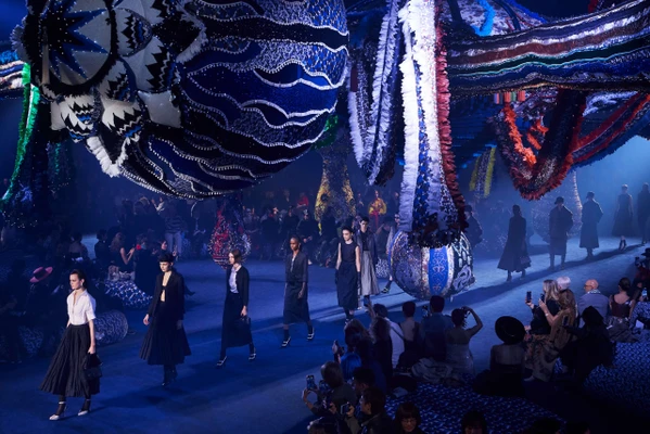 tn-dior-2023-fall